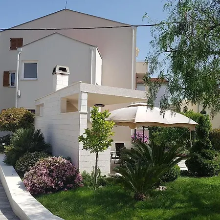 Calypso Royal Apartament *