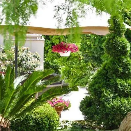 شقة Calypso Royal زادار