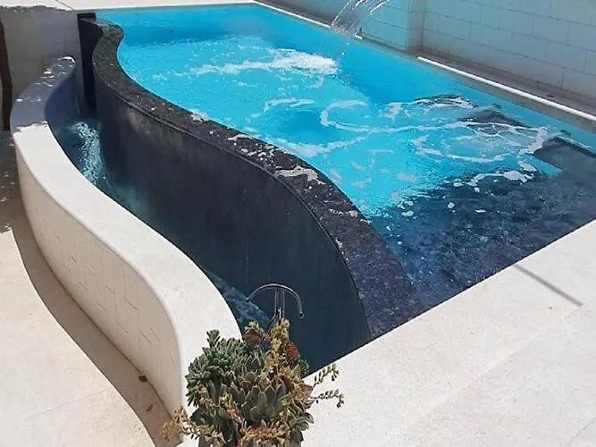 아파트 Calypso Royal