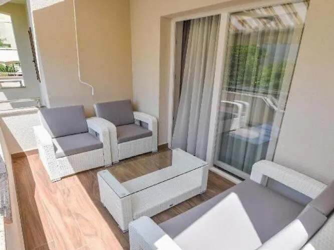 Calypso Royal 아파트 자다르