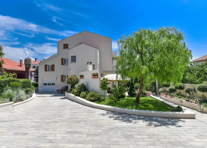 Calypso Royal 아파트 자다르