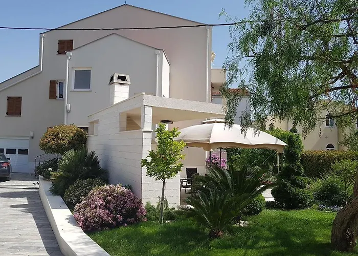 Calypso Royal 아파트 *