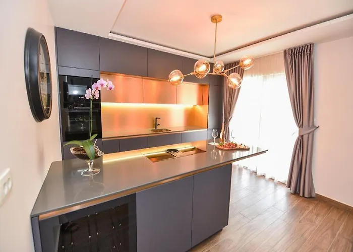 Calypso Royal 아파트